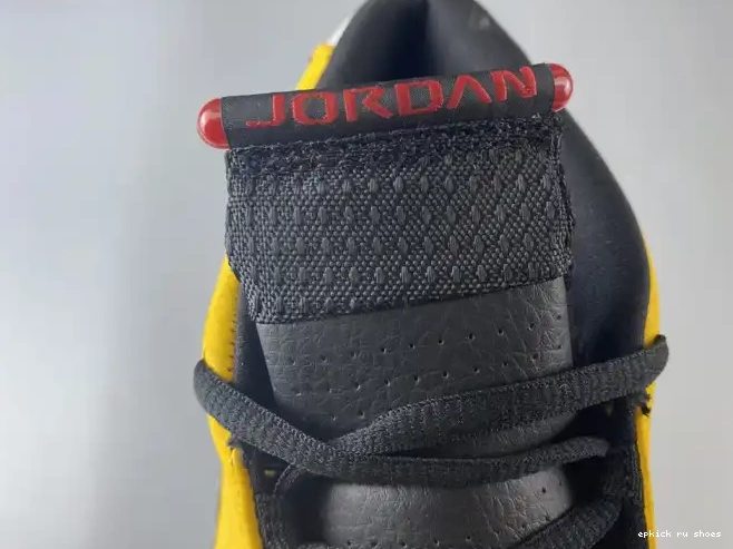 Rep GOLD BQ3685-706 RETRO JORDAN UNIVERSITY 14 AIR 0623